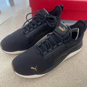 NWT Black Puma Tennis Shoes